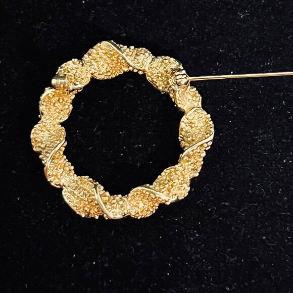 Vintage Emmons Gold Tone Textured And Twisted Wreath Brooch (5169) - Picture 4 of 6